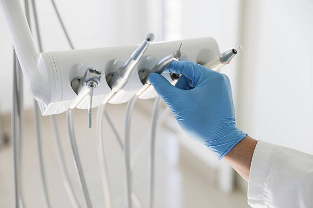 Professional Emergency Dentist technician working in Sudley, VA